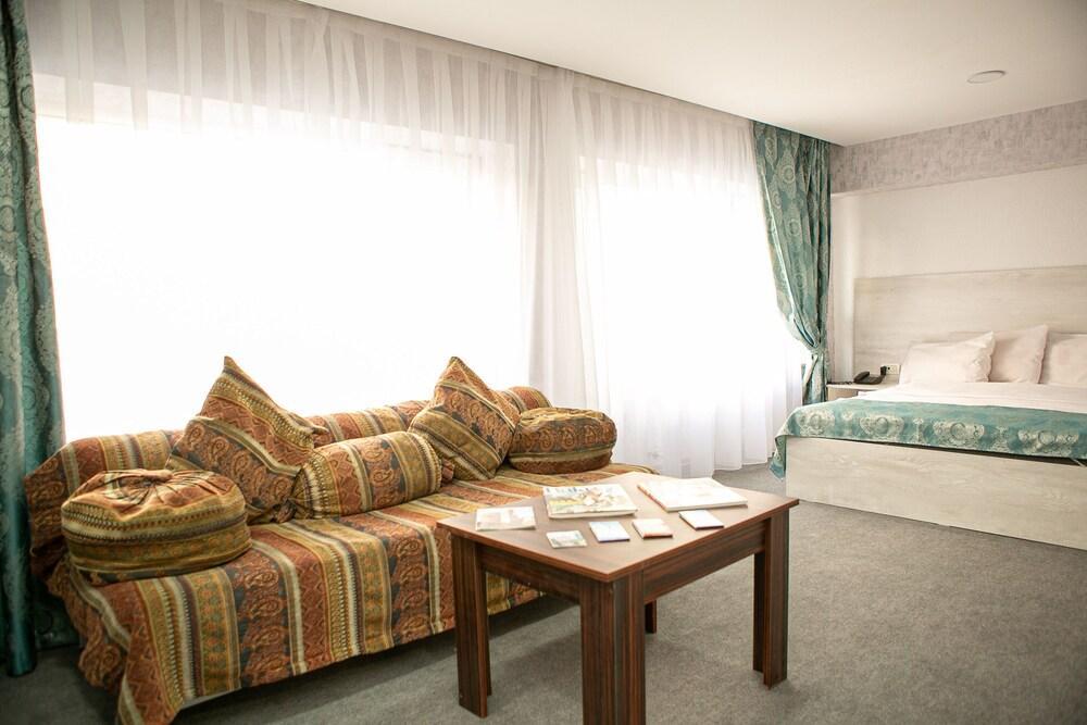 Bulvar Inn Baku Exterior photo